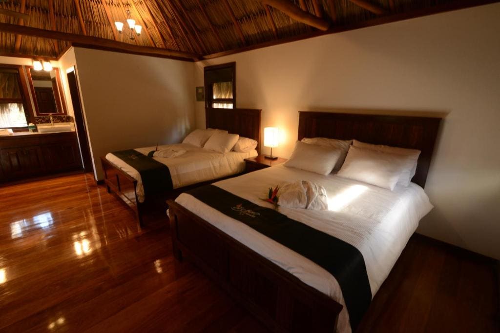Queen Suite with Sea View room - Image 1