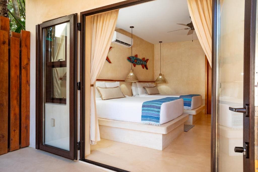 Quadruple Room with Sea View room - Image 1