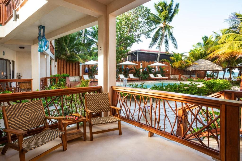 Quadruple Room with Sea View room - Image 3