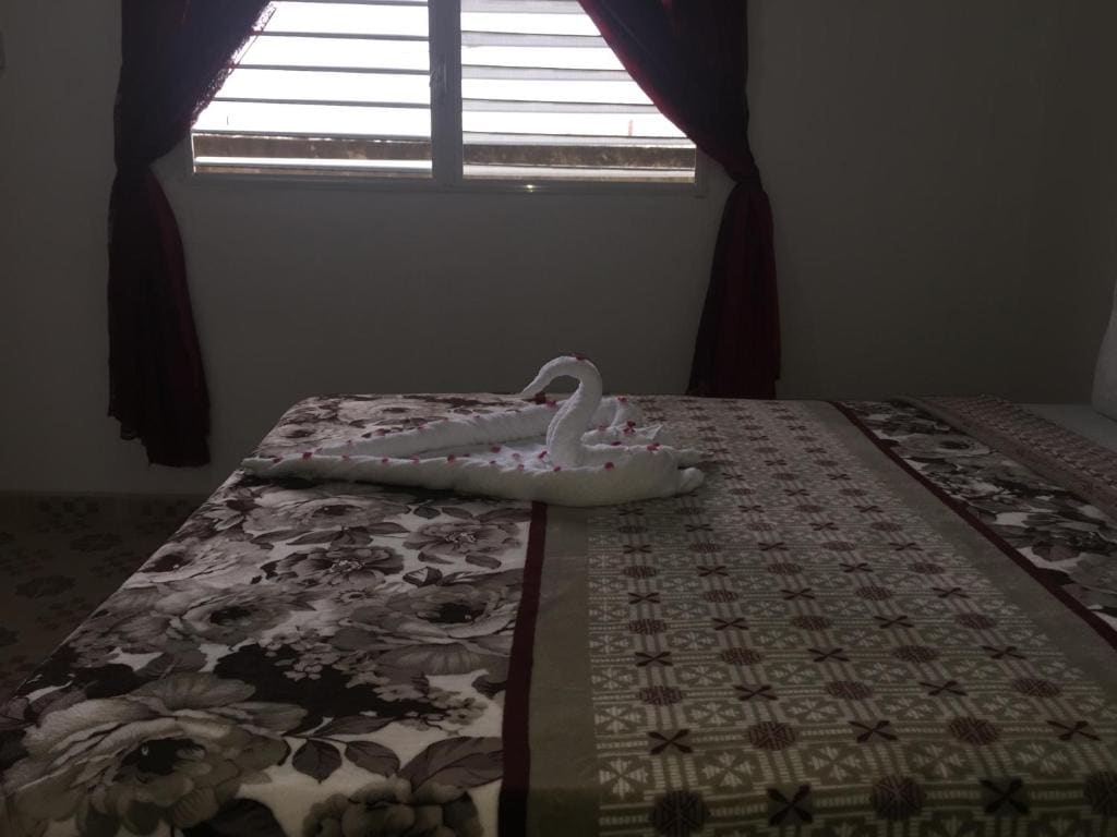 Classic Triple Room room - Image 2
