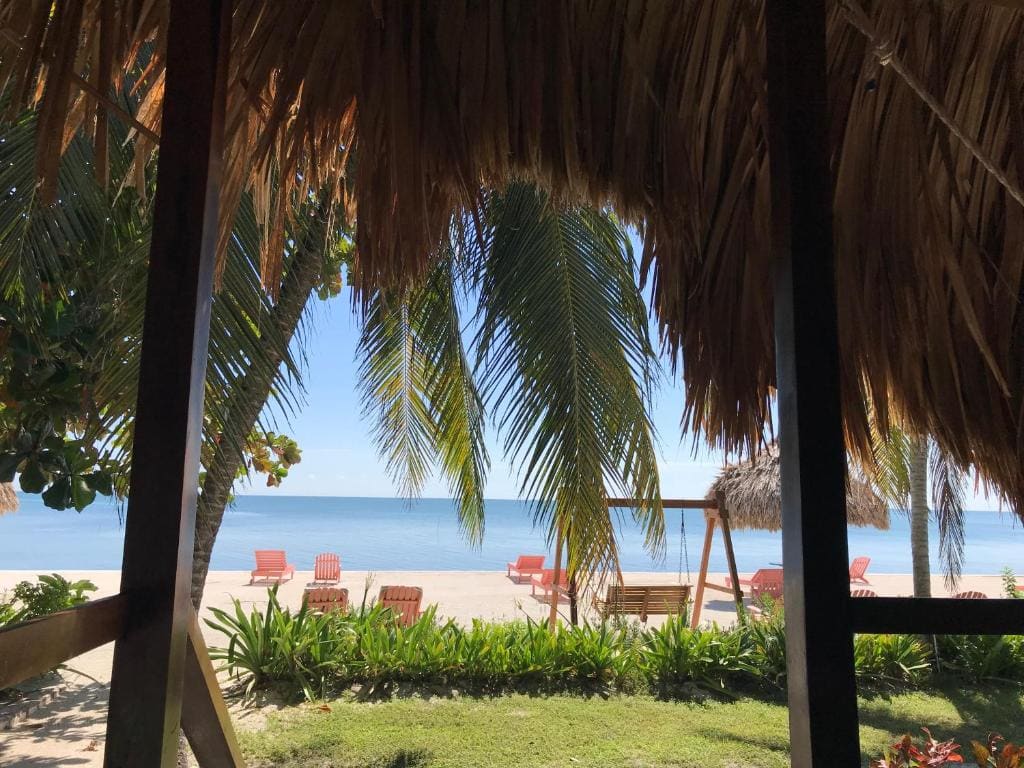 Bungalow - Ocean Front room - Image 3