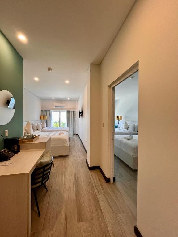 Deluxe Double Room room - Image 3