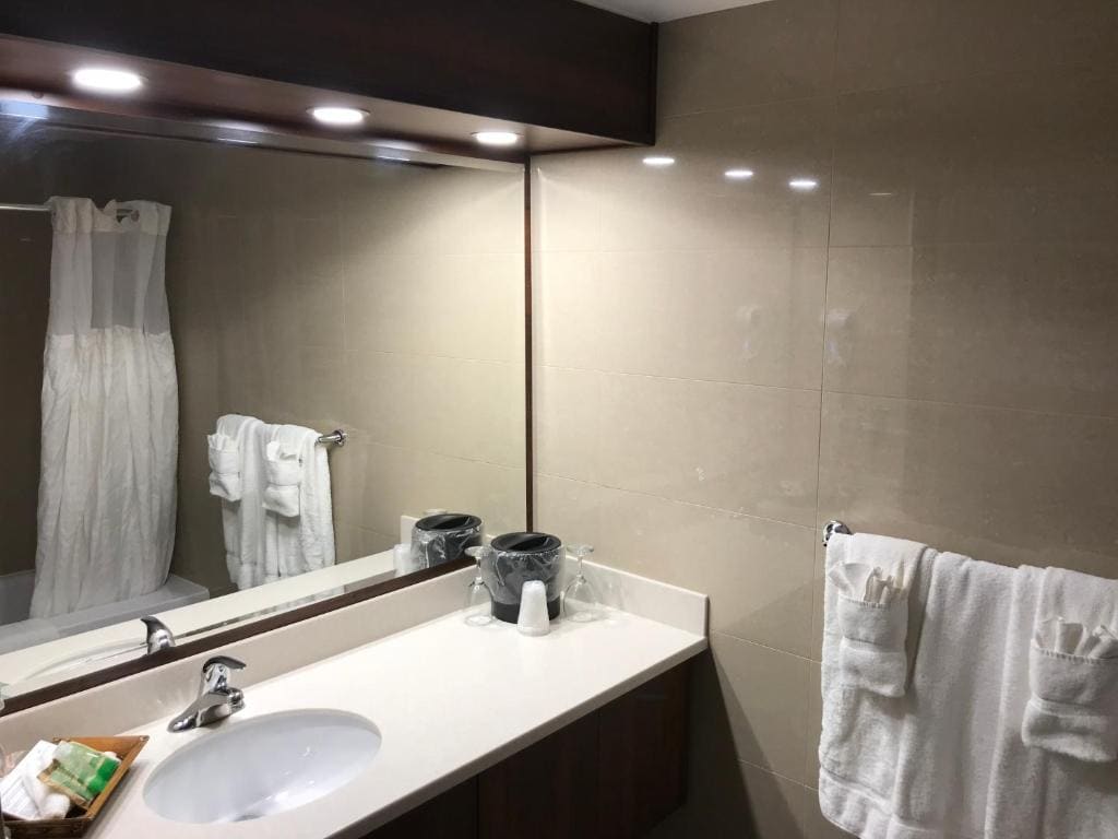 Standard Double Room with Two Double Beds room - Image 3