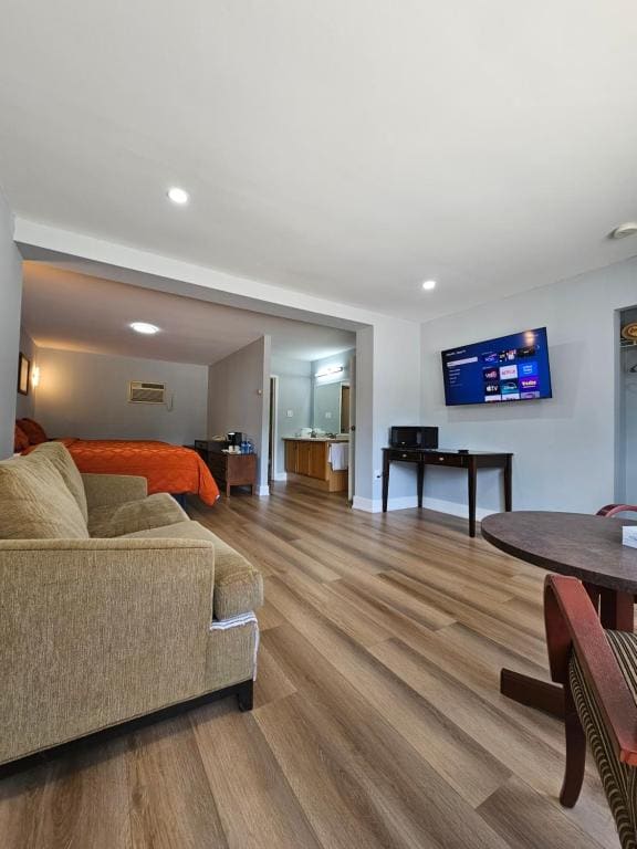 Superior Family Room room - Image 1