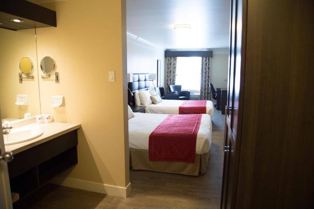 Queen Room with Two Queen Beds room - Image 1