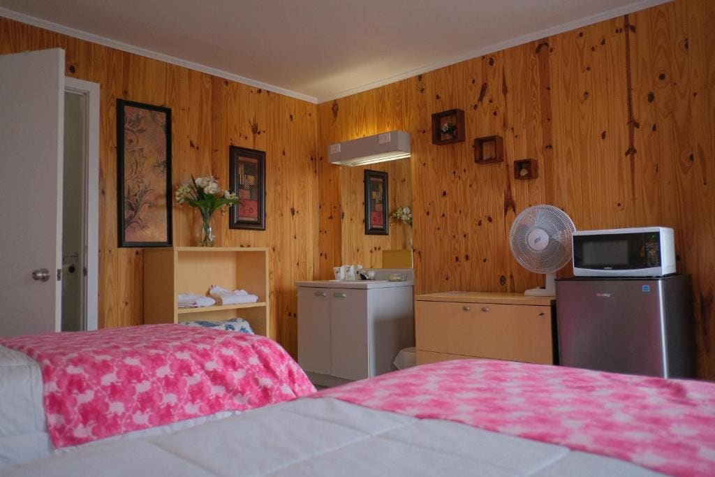 Comfort Quadruple Room room - Image 3