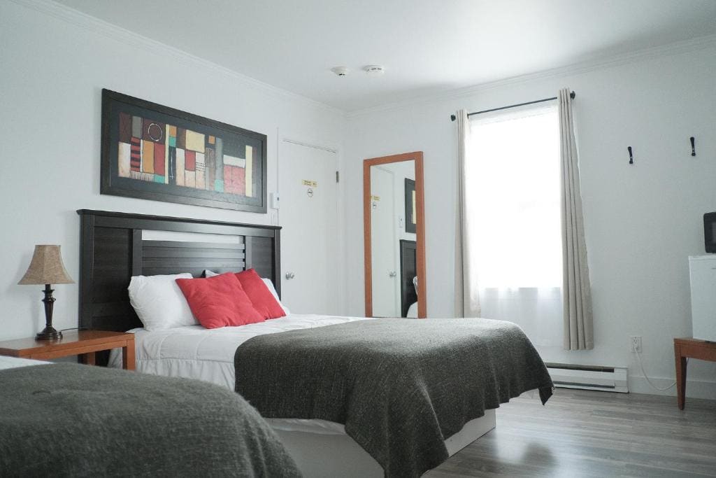 Family Room room - Image 1