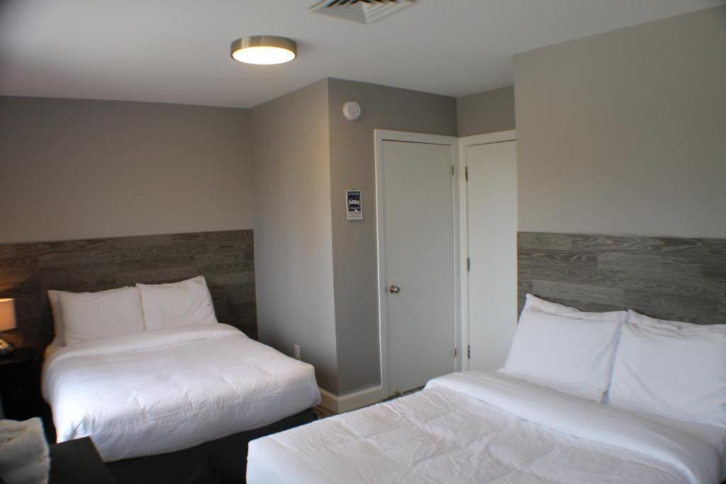 Deluxe Room room - Image 2
