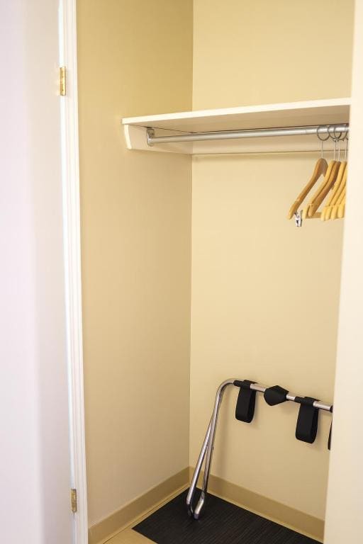 Queen Room - Non Smoking room - Image 2