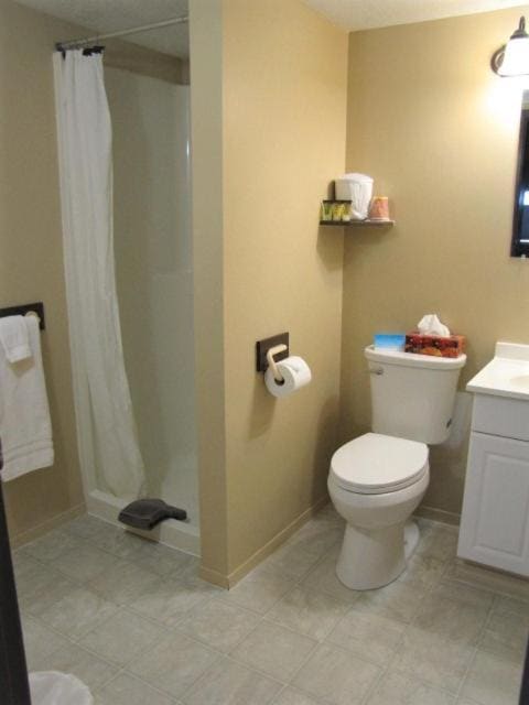 Standard Queen Room with Two Queen Beds room - Image 1