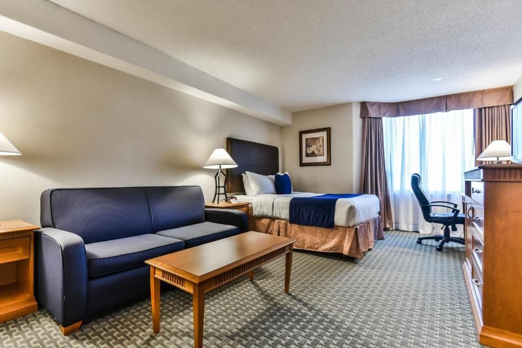 Queen Room with Sofa Bed - Non-Smoking room - Image 1