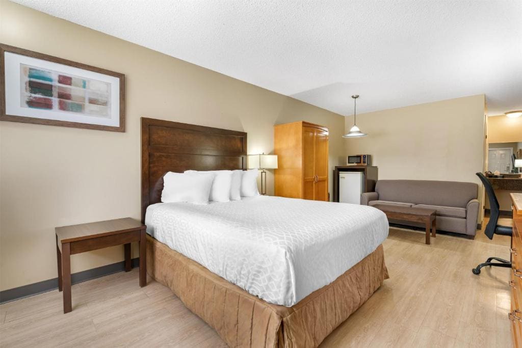 Standard King Room room - Image 1