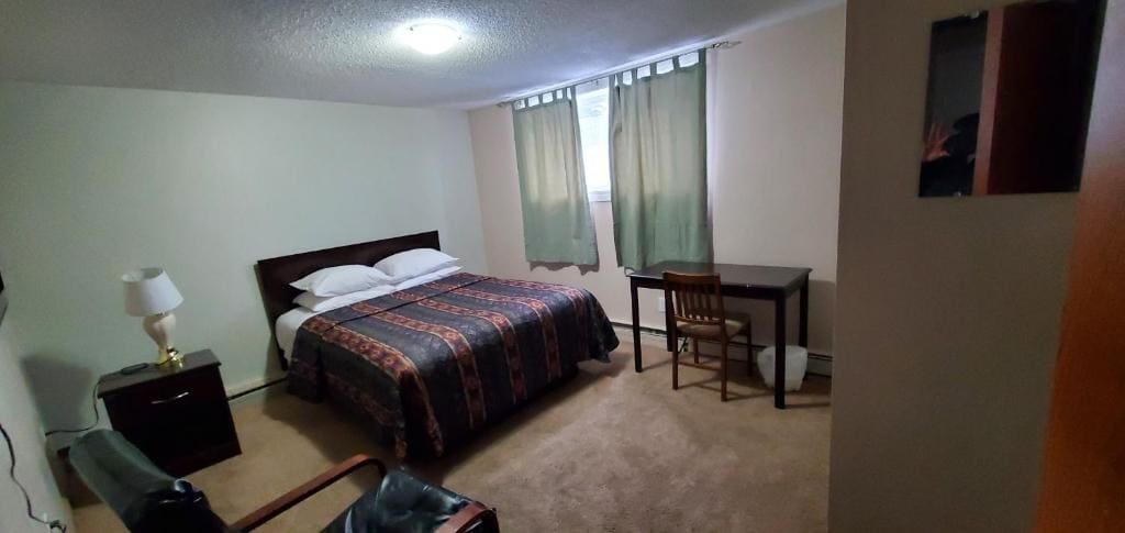Deluxe Queen Room room - Image 3