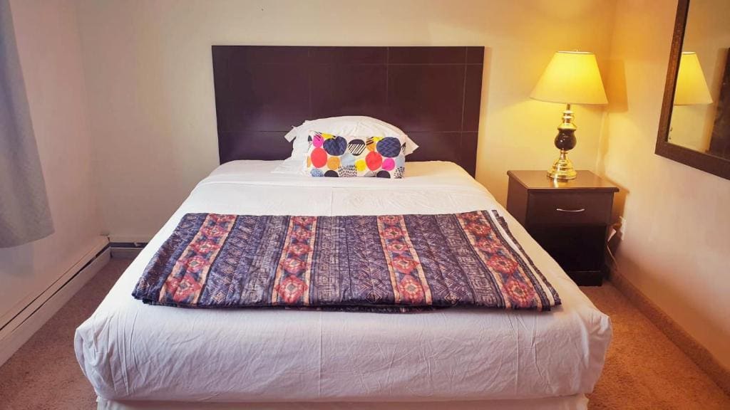 Deluxe Queen Room room - Image 2