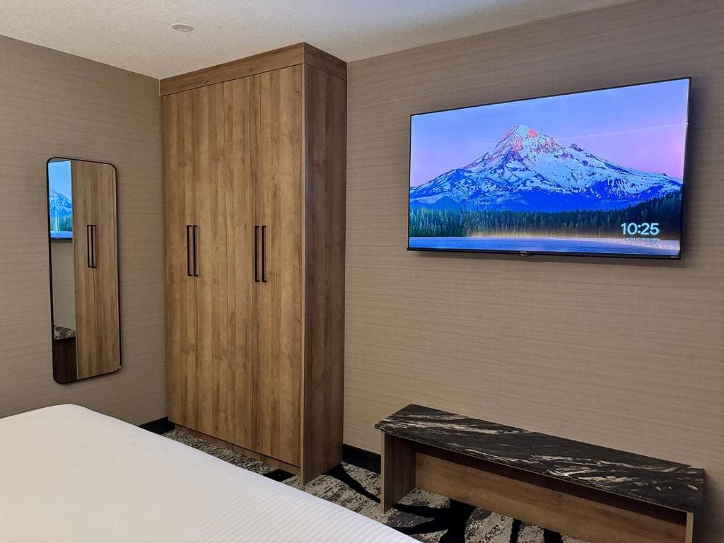 Executive Suite room - Image 3