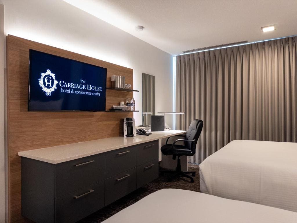 Premium Queen Room with Two Queen Beds - Newly Renovated room - Image 3