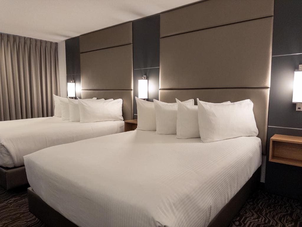 Premium Queen Room with Two Queen Beds - Newly Renovated room - Image 2