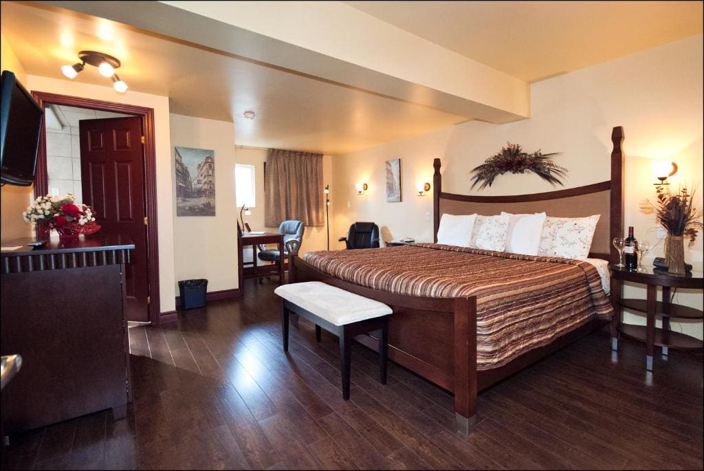 King Room with Hot Tub room - Image 1