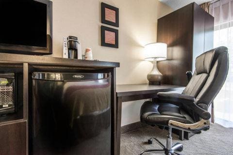 King Room - Non-Smoking room - Image 1