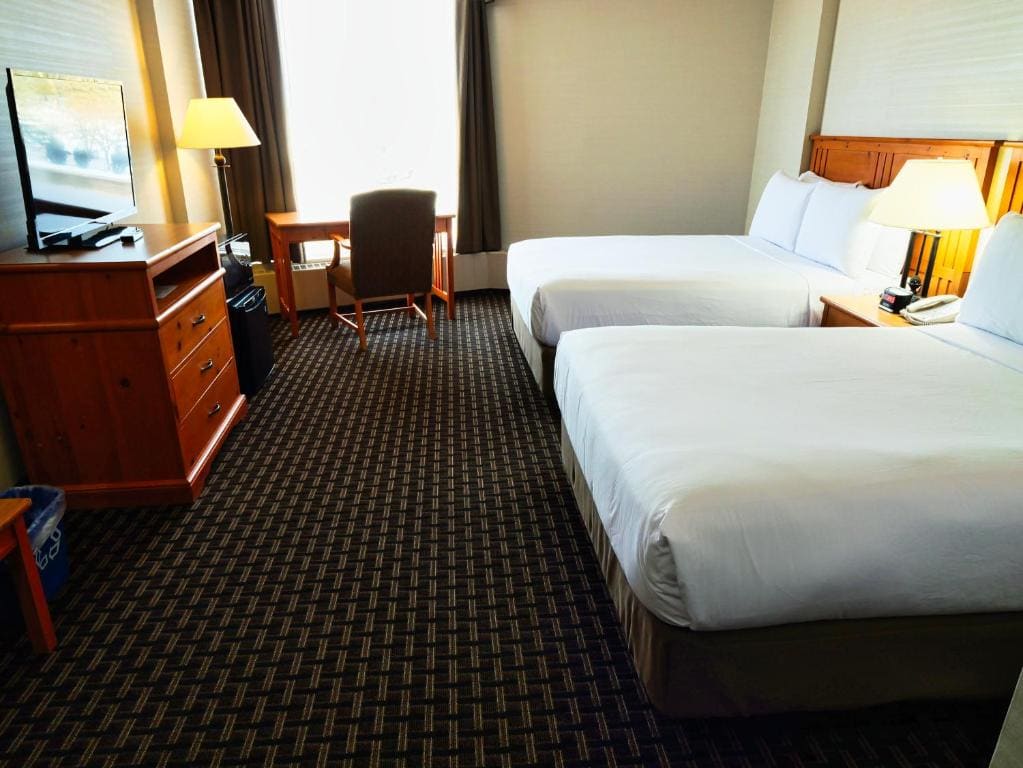 Double Room with Two Double Beds room - Image 2