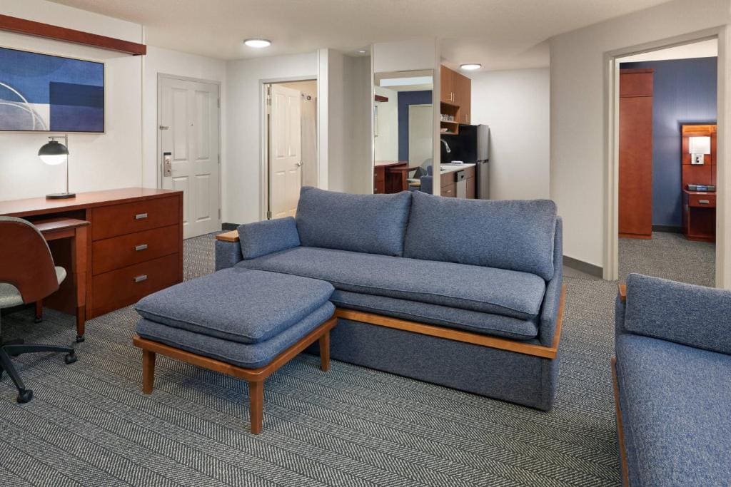 Larger One-Bedroom King Suite with Kitchenette and Sofa Bed room - Image 3
