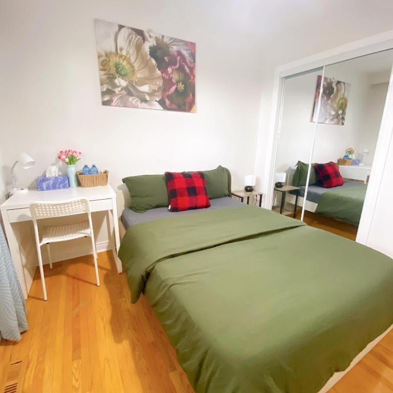Double Room with Shared Bathroom room - Image 1