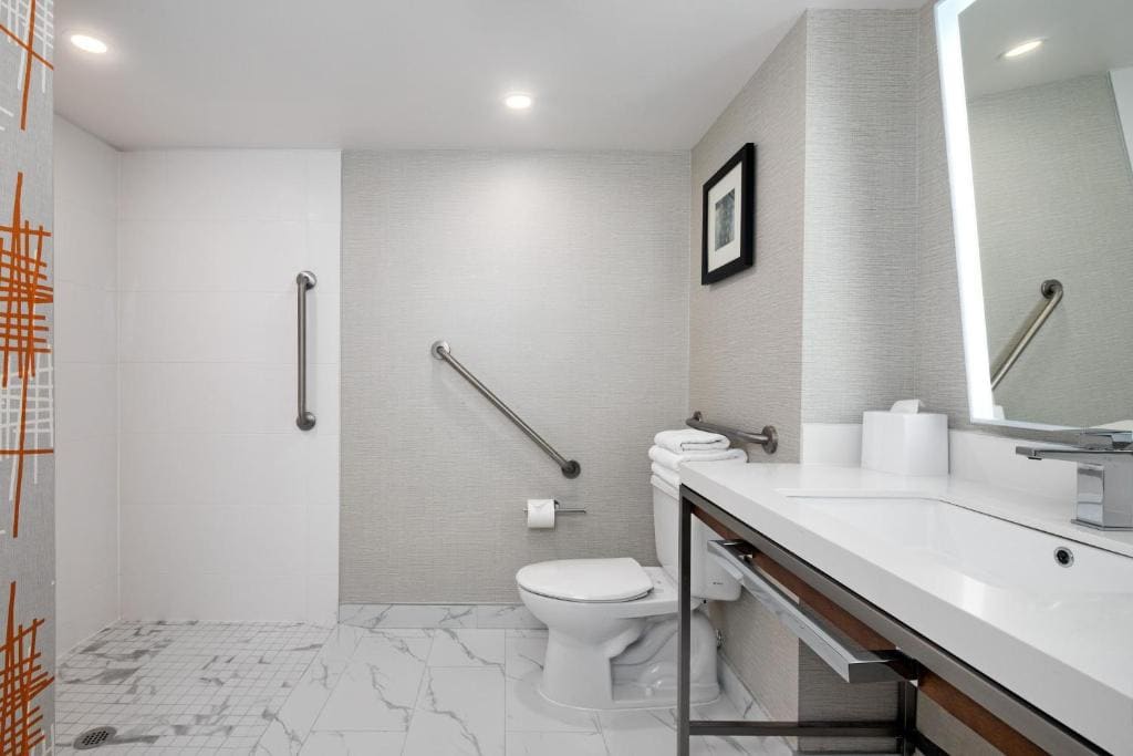 Wellness Double Room with Two Double Beds and Glass Enclosed Shower room - Image 1