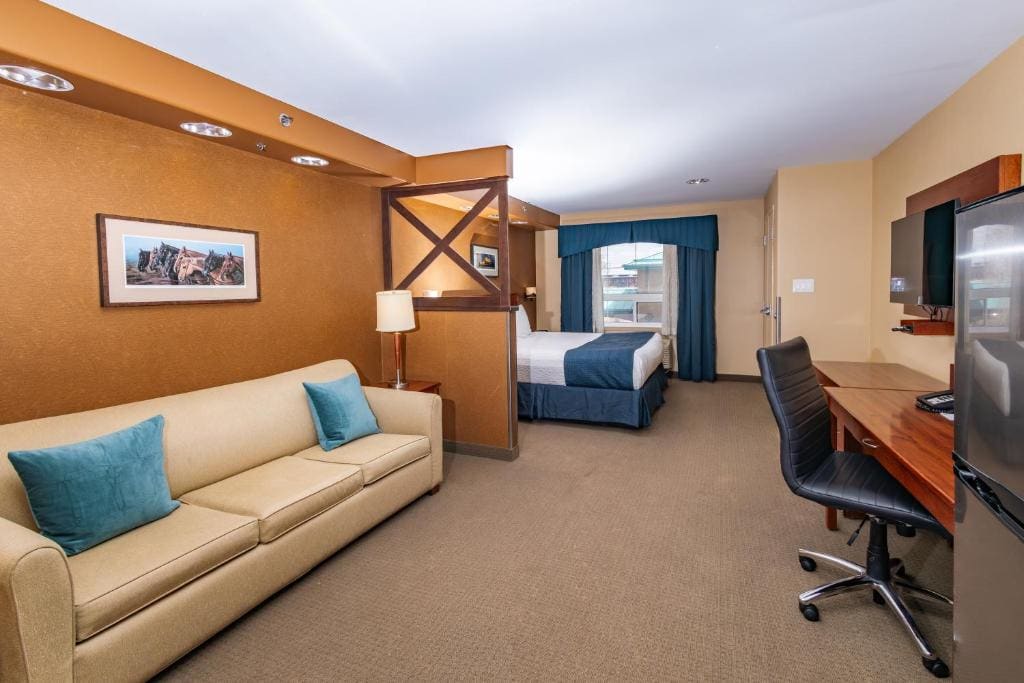 King Studio Suite with Kitchenette - Non-Smoking room - Image 1