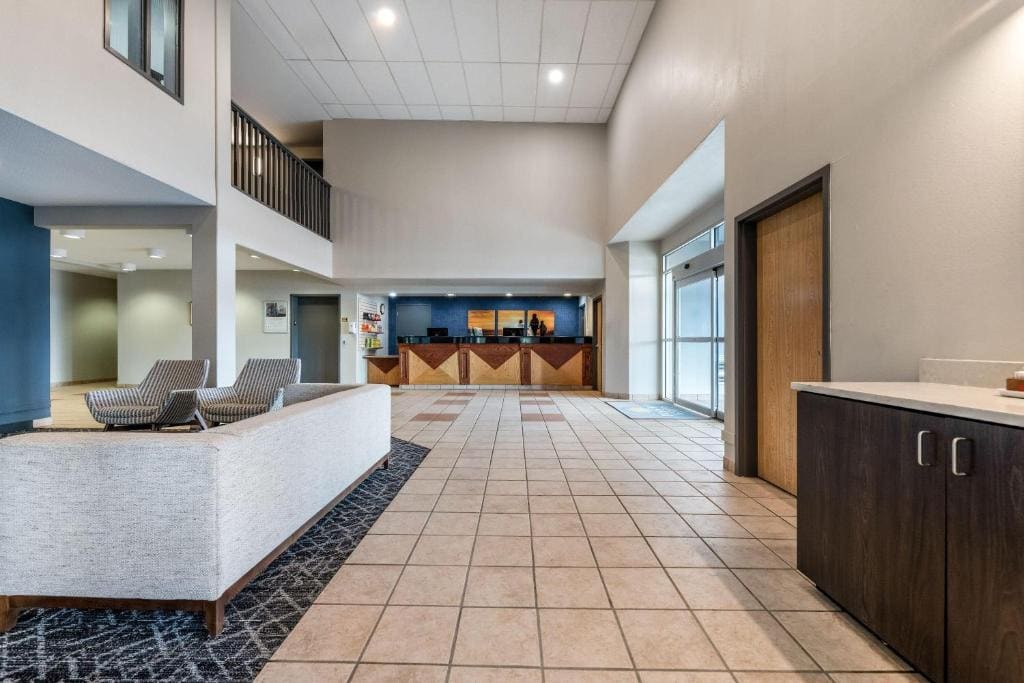 King Suite with Sofa Bed - Non-Smoking room - Image 1