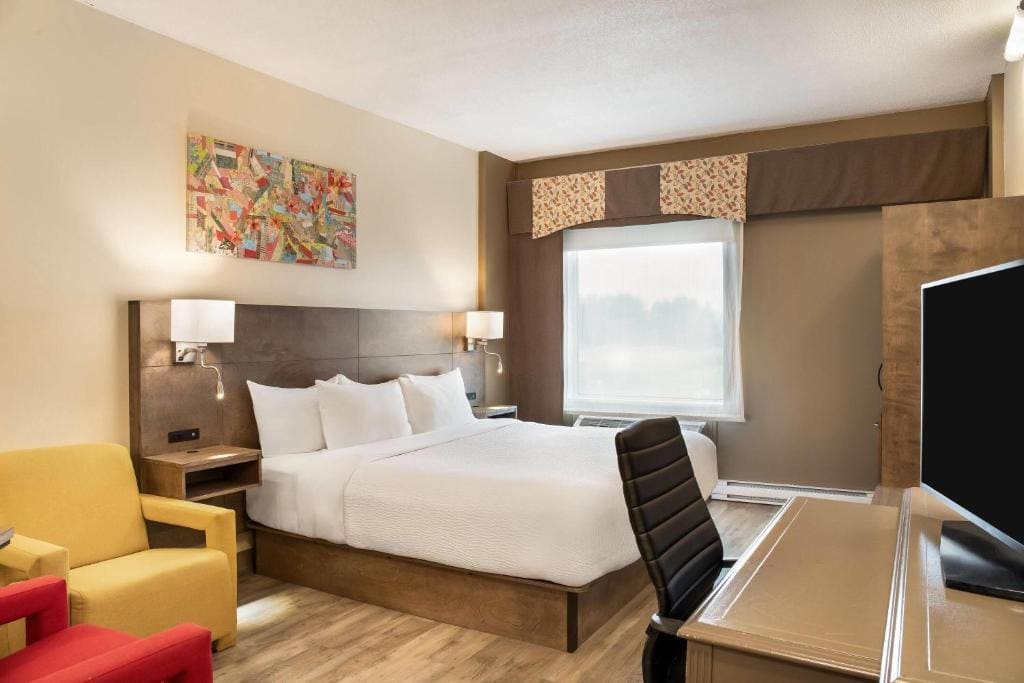 King Room - Non-Smoking room - Image 1