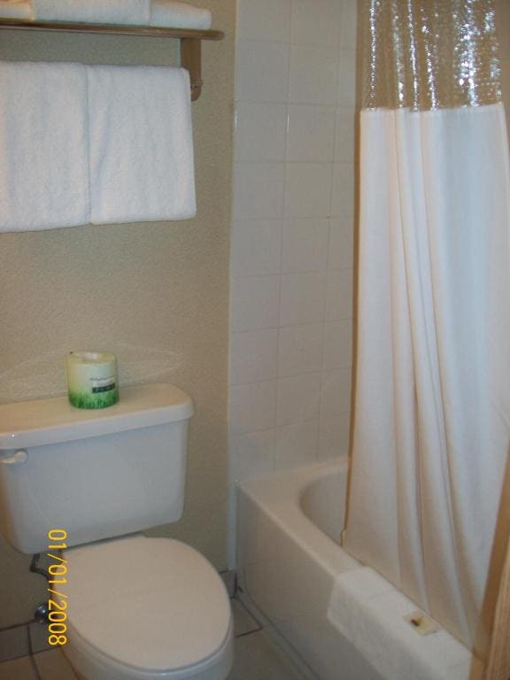 One-Bedroom Board Room Suite - Non-Smoking room - Image 1