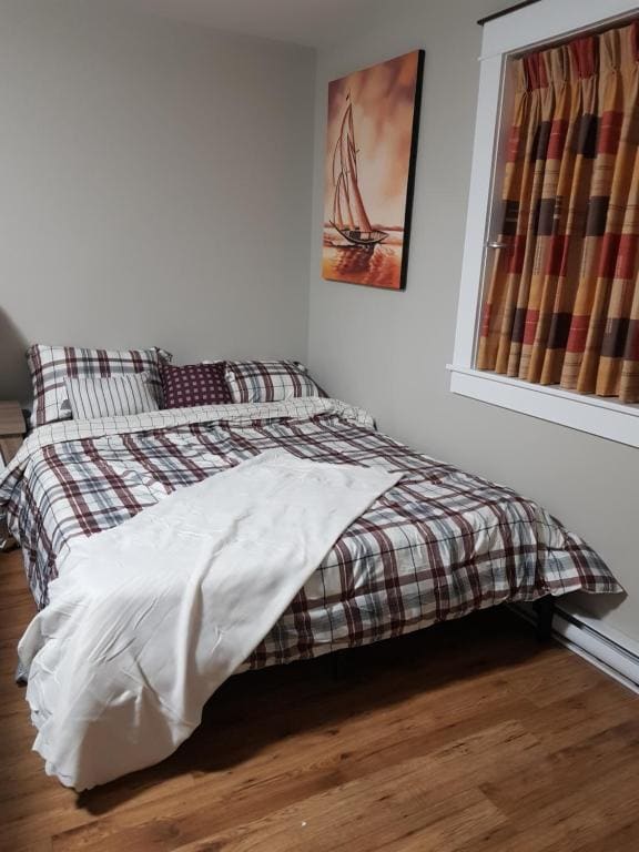 Double Room with Shared Bathroom room - Image 3