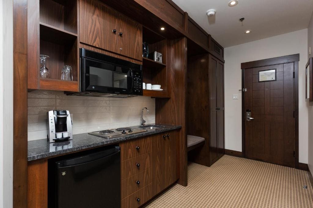 Deluxe King Room room - Image 2