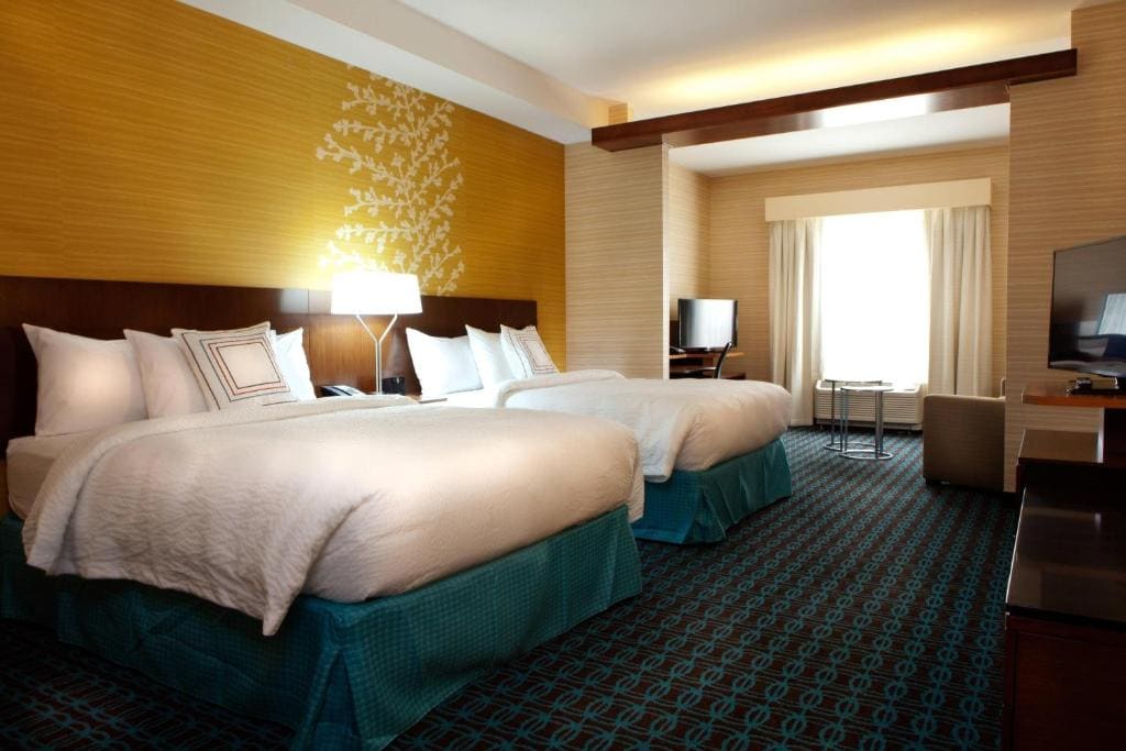 Queen Room with Two Queen Beds room - Image 1
