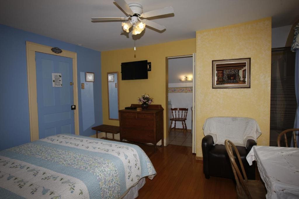 Queen Room room - Image 3