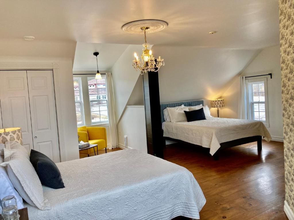 Deluxe Double or Twin Room with Ocean View room - Image 1