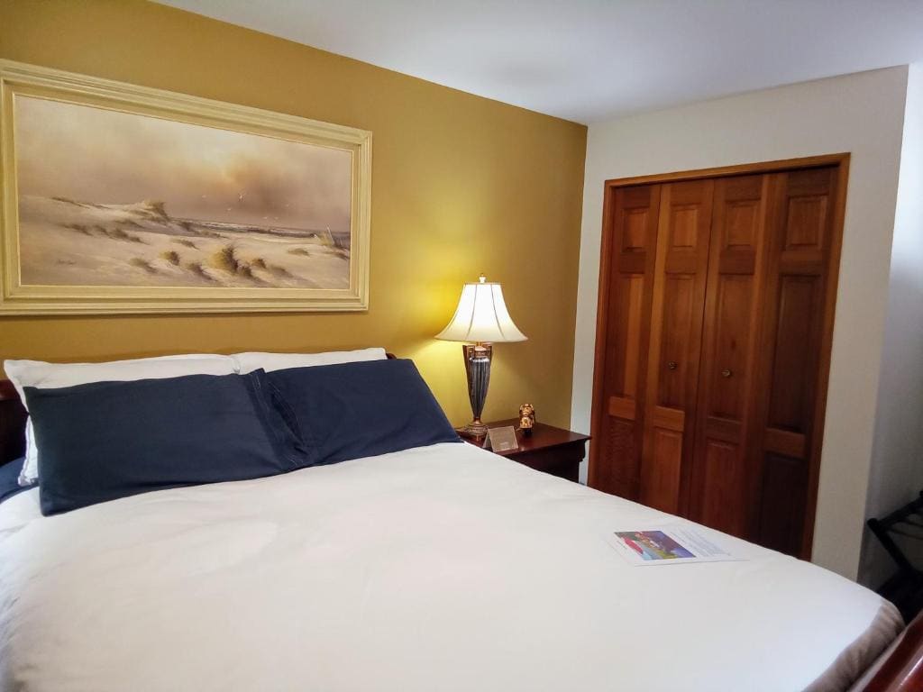 Superior Queen Room room - Image 2