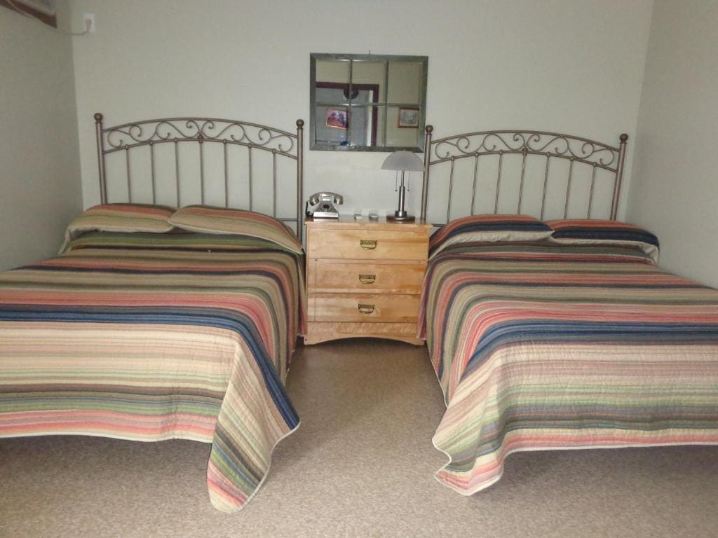 Double Room with Two Double Beds room - Image 2