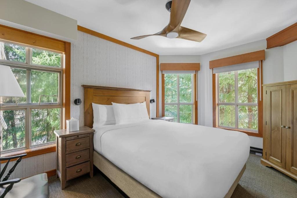Three-Bedroom Suite room - Image 1