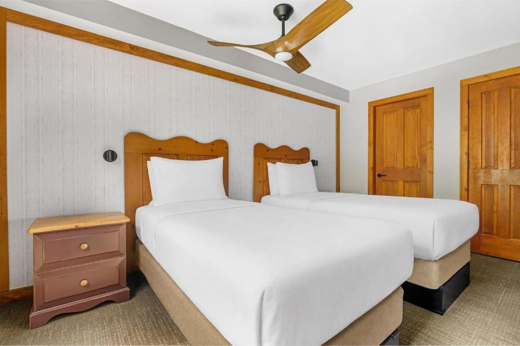 Two-Bedroom Suite with Sofa Bed room - Image 3
