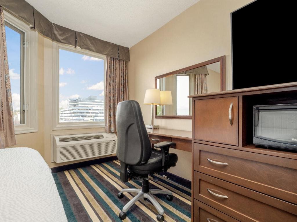 Other Room with two Beds - Non-Smoking room - Image 1