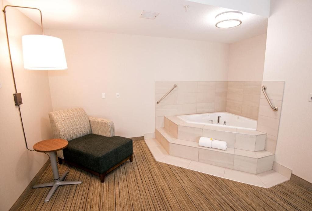 One-Bedroom King Suite with Sofa Bed room - Image 1