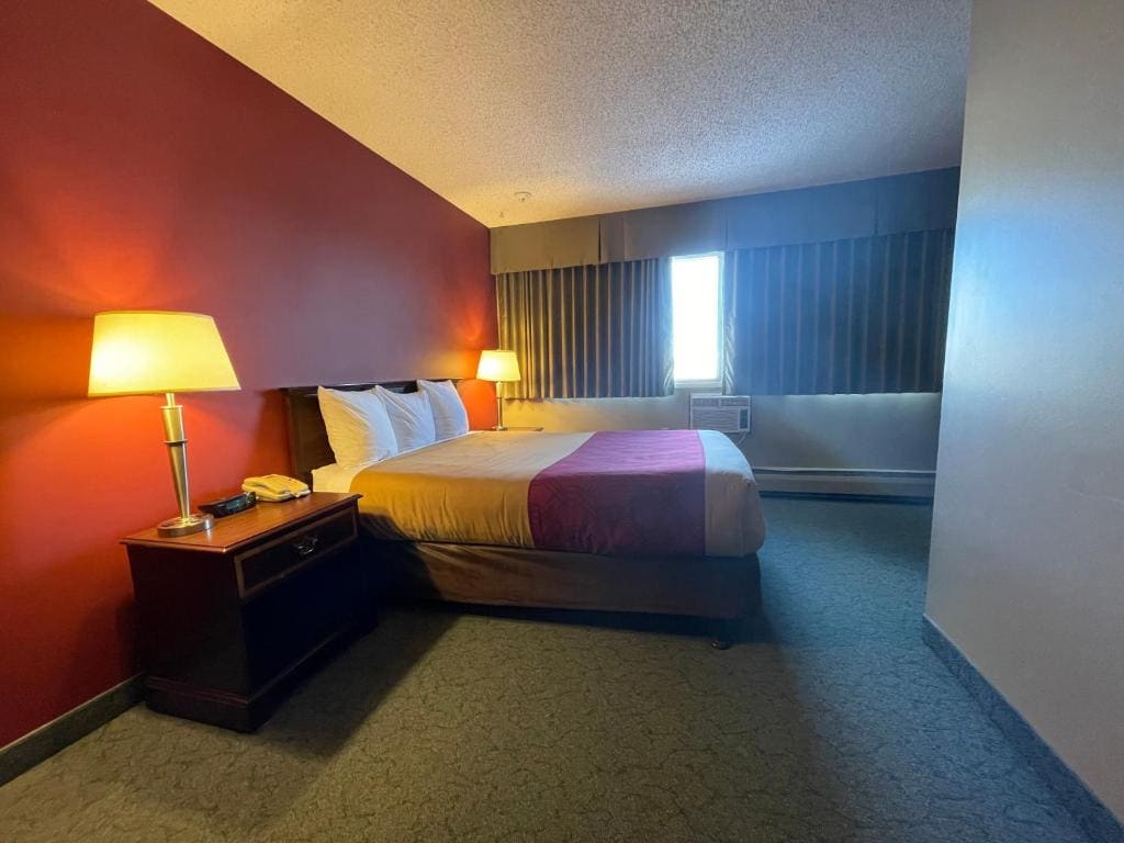 Queen Room - Non-Smoking room - Image 2