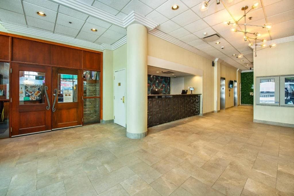 Efficiency King Room - Non Smoking room - Image 2