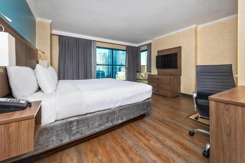 Queen Room - Disability Access/Non Smoking room - Image 3