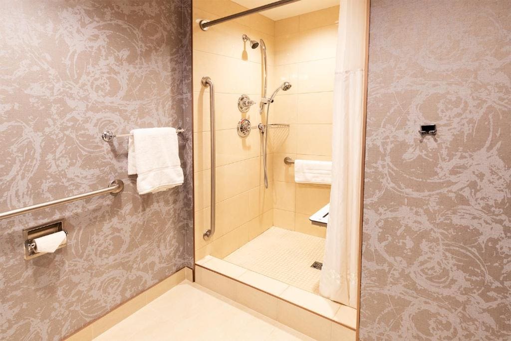 King Room - Disability Access room - Image 1