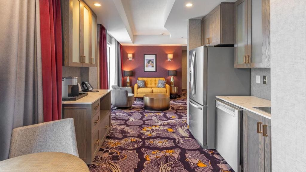 Suite room - Image 2