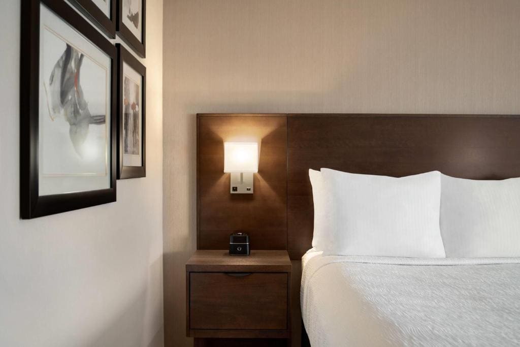 Executive King Room room - Image 2