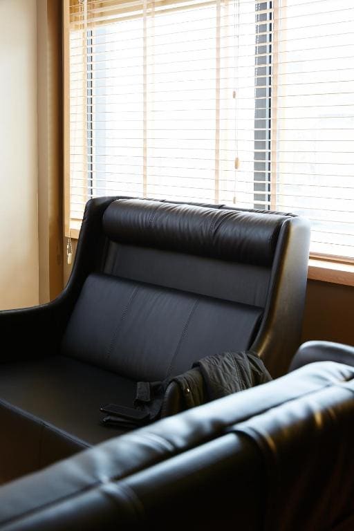 King Suite room - Image 3