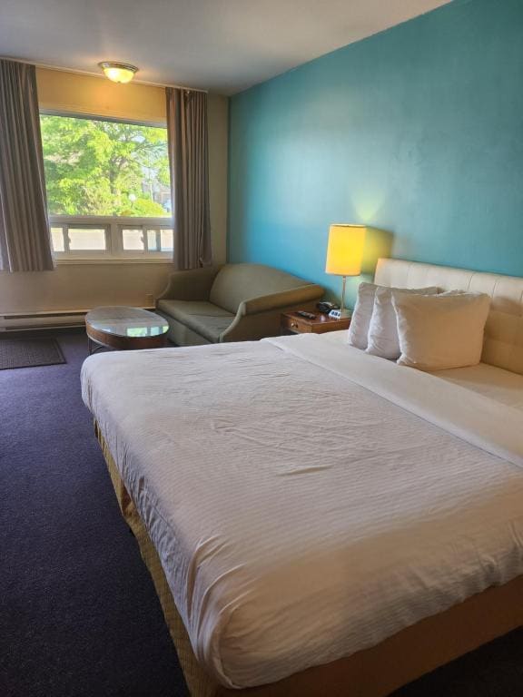 Executive King Room - Non-Smoking room - Image 1